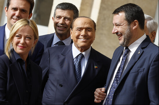 Meloni com Berlusconi e demais aliados
