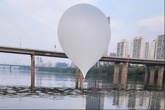 Coreia do Norte enviava balões com lixo e fezes para a Coreia do Sul