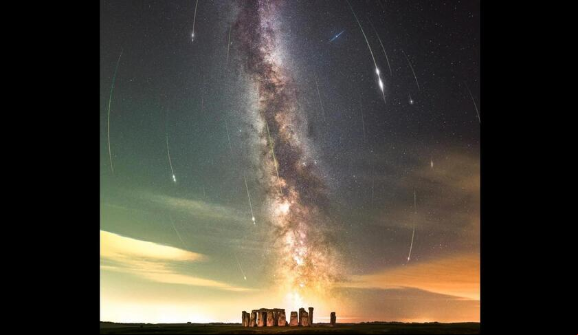 Astrofotógrafo Josh Dury ou 3h30 para capturar chuva de meteoros em Stonehenge