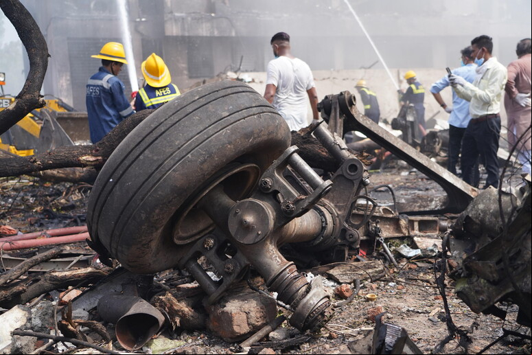 Destroços de avião da Air India em Ahmedabad © ANSA/EPA