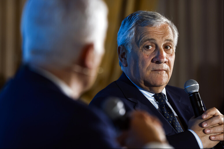 Tajani quer parceria entre Itália e Índia no cinema - TODOS OS DIREITOS RESERVADOS